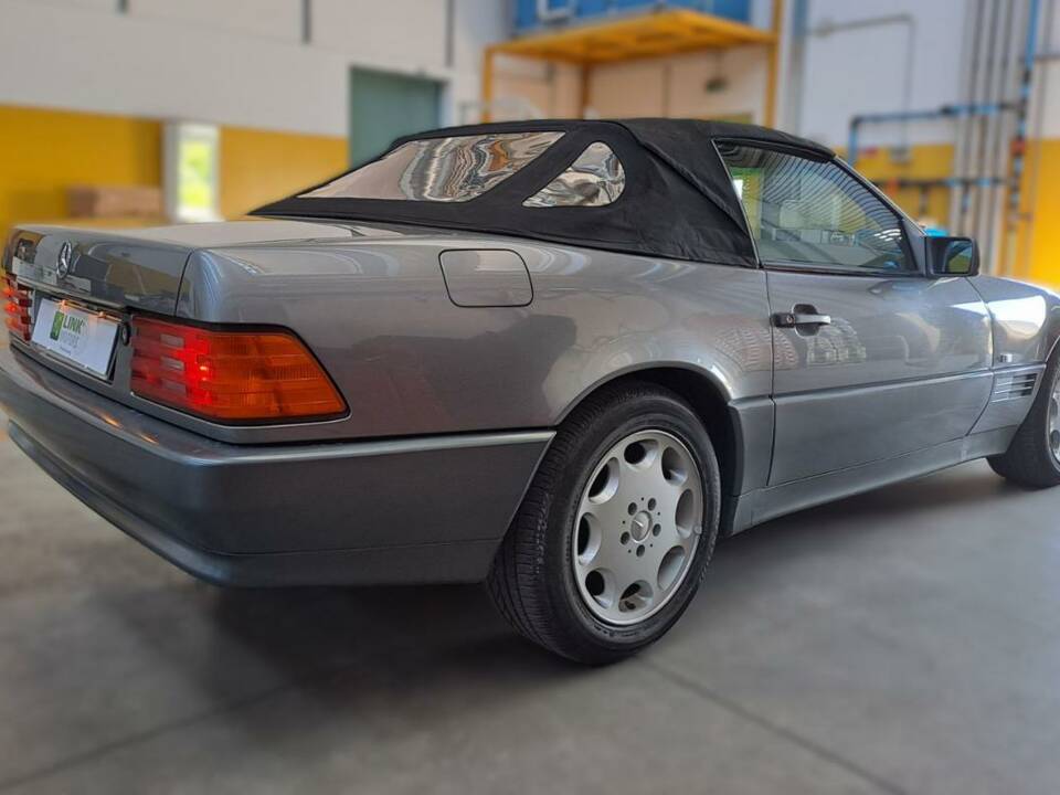 Image 14/50 de Mercedes-Benz 300 SL-24 (1992)