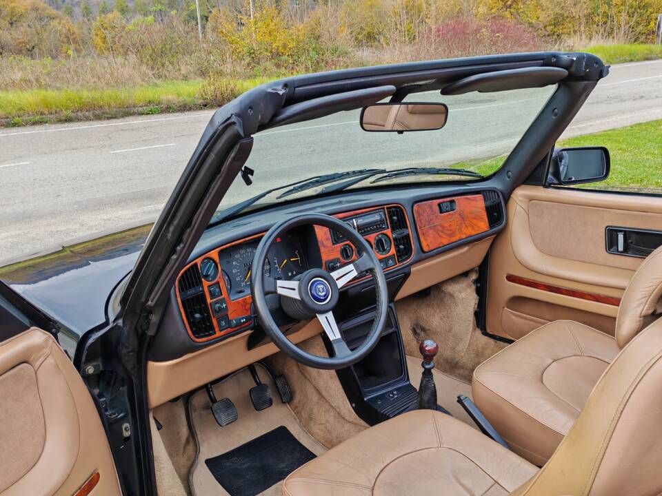 Image 30/44 of Saab 900 S (1992)