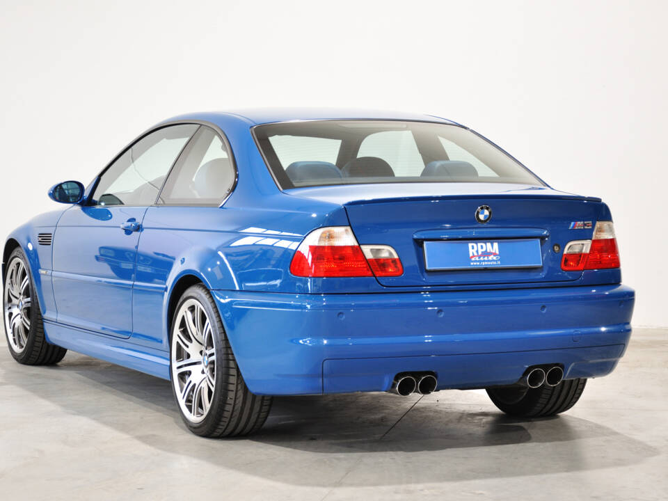 Image 21/45 of BMW M3 (2002)