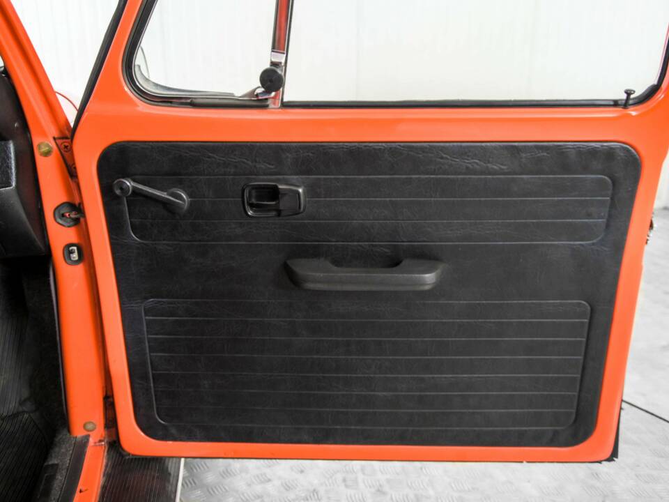Bild 28/50 von Volkswagen Käfer 1303 S (1972)