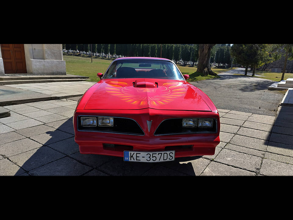 Image 2/26 of Pontiac Firebird TransAm (1977)