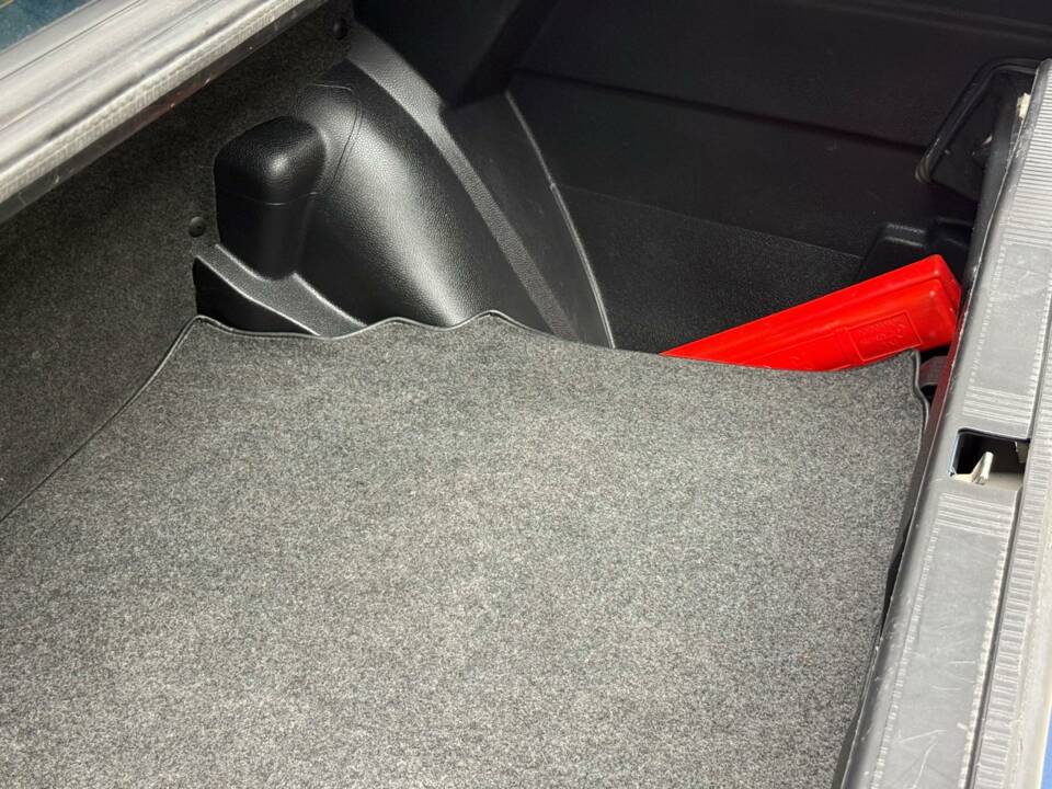 Image 27/28 of Mercedes-Benz C 180 (1994)