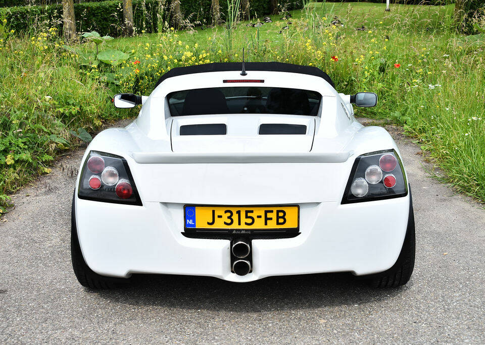 Bild 5/6 von Opel Speedster 2.2 (2002)