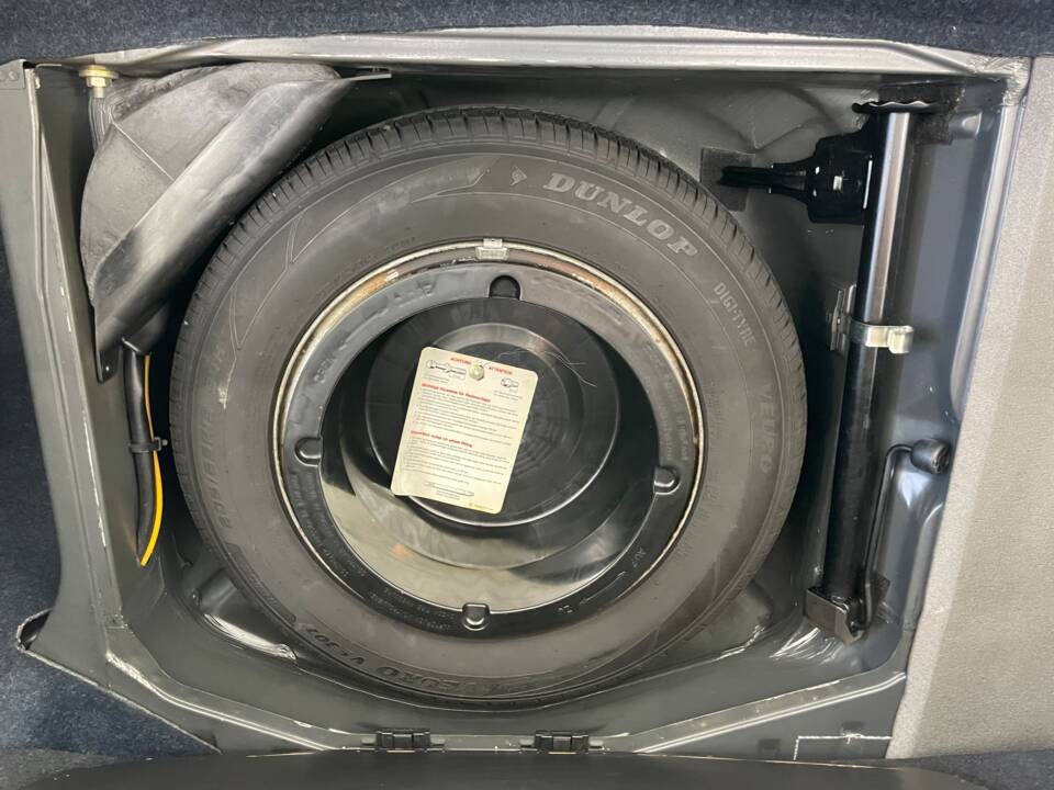 Image 38/40 de Mercedes-Benz 560 SEL (1987)