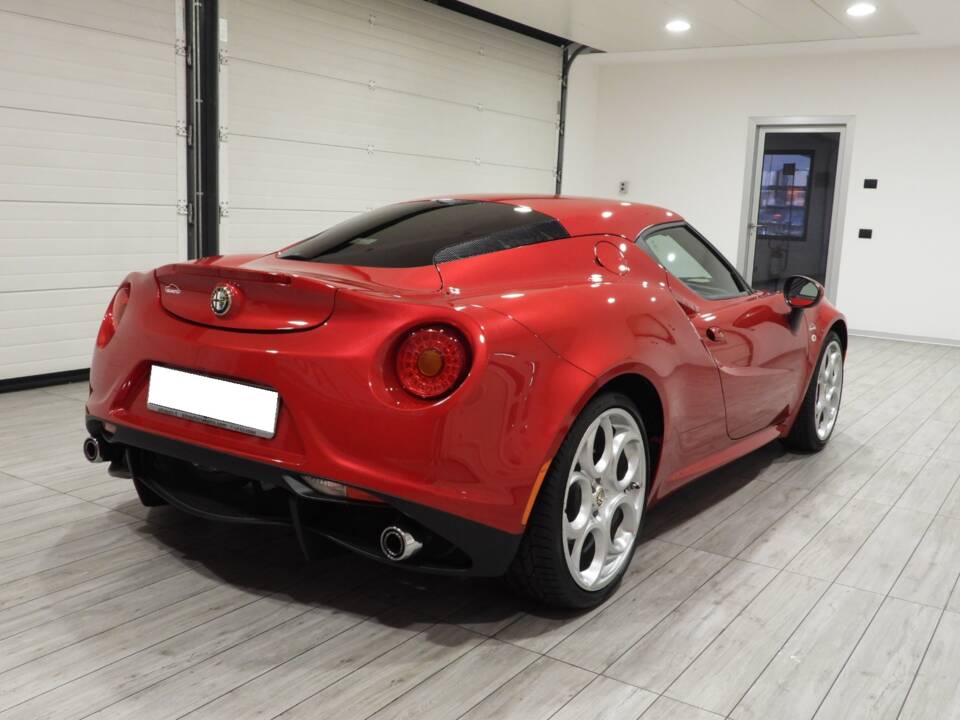 Image 3/15 of Alfa Romeo 4C (2017)