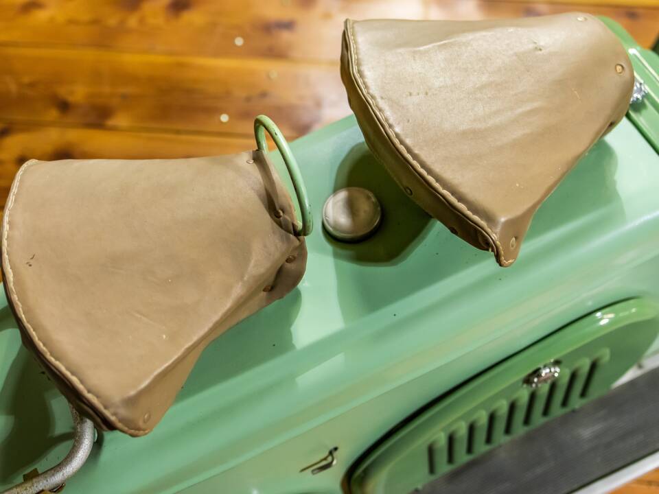 Image 11/18 of Lohner Superroller L 200 (1954)