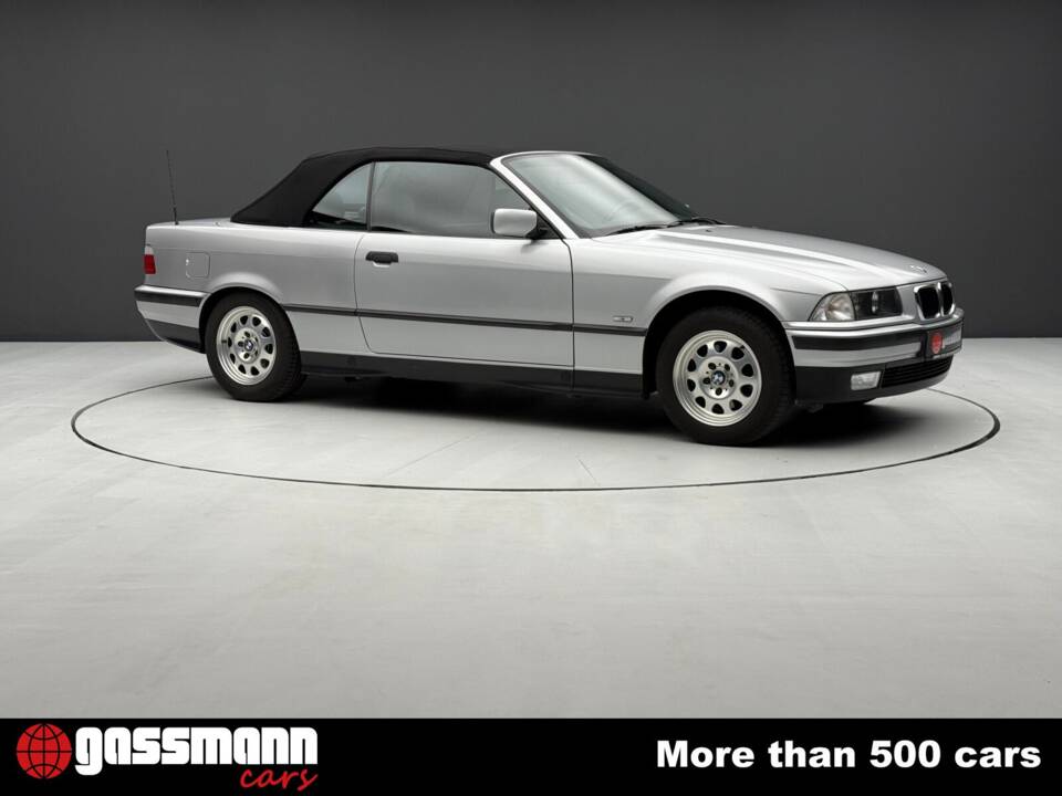 Image 4/15 of BMW 320i (1998)