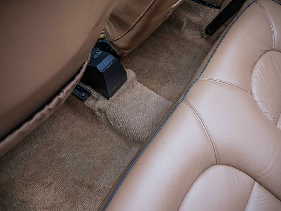 Image 85/89 of Saab 900 Turbo S 16V (1993)