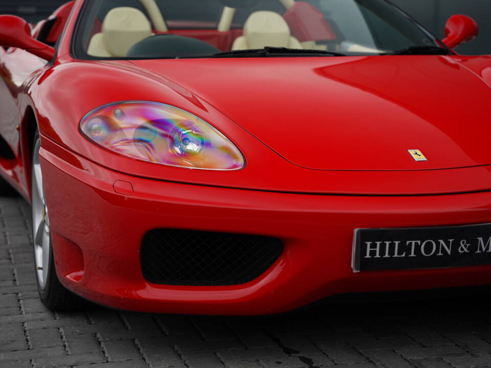 Image 27/50 of Ferrari 360 Spider (2004)