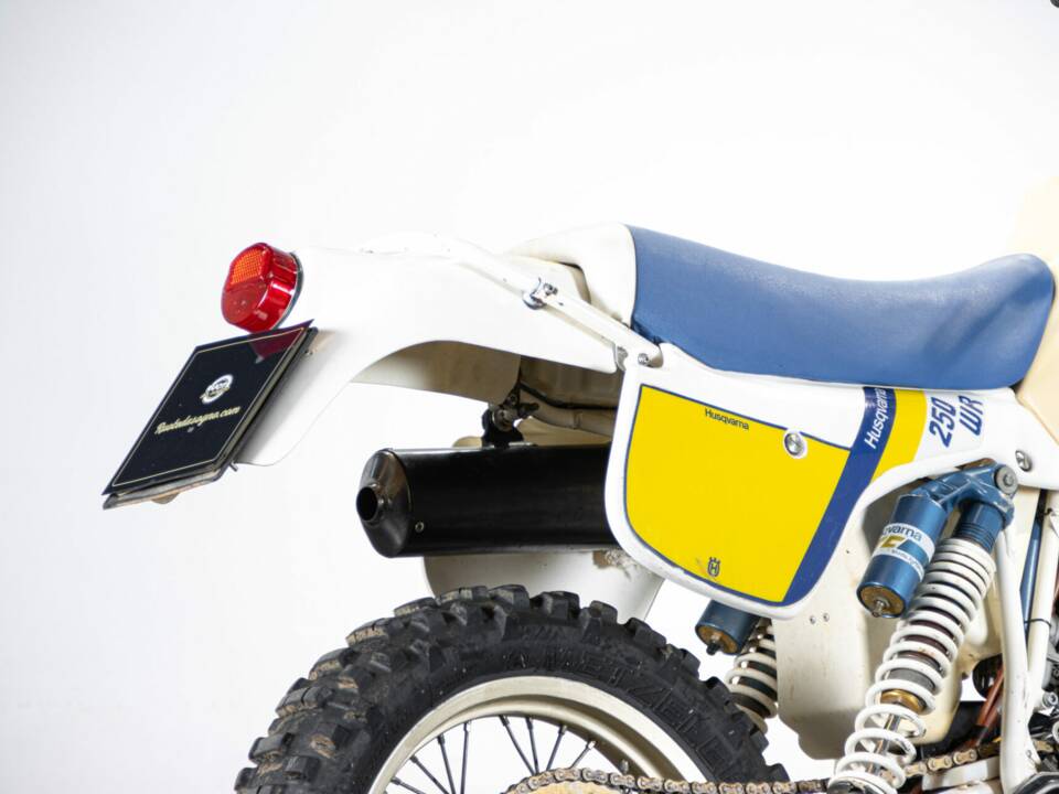 Image 29/50 of Husqvarna WR 250 (1985)