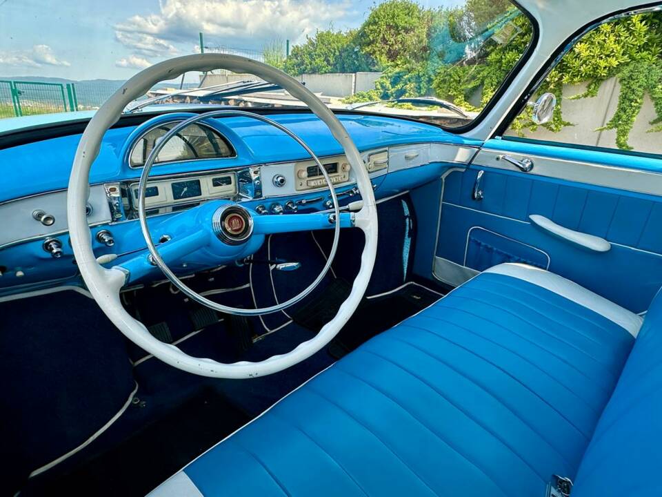 Image 13/17 de Tatra 603 Tatraplan (1959)