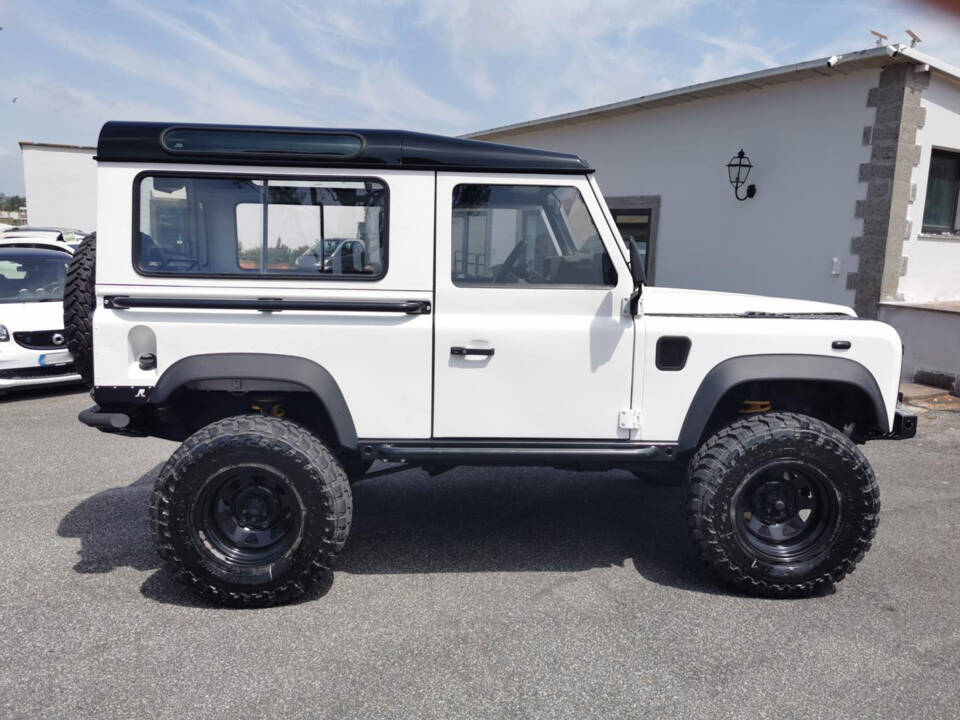 Image 31/45 of Land Rover Defender 110 Td5 (2001)