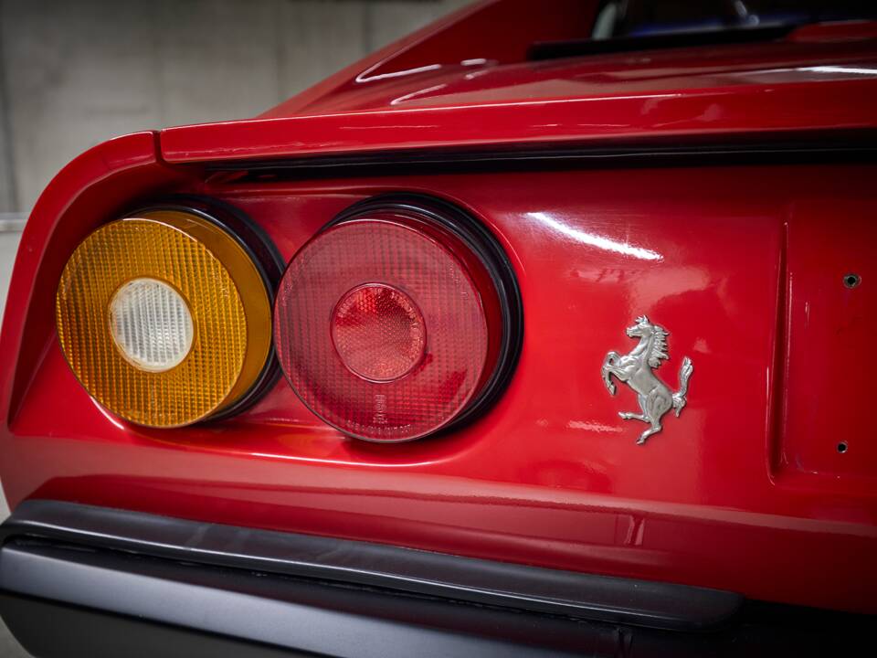 Image 40/100 of Ferrari 308 GTB Quattrovalvole (1983)