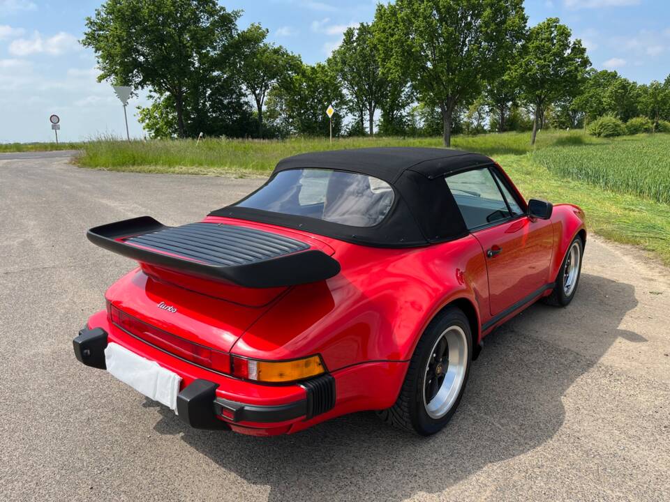 Immagine 4/19 di Porsche 911 Turbo 3.3 (1988)