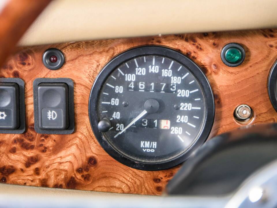 Immagine 12/50 di MG RV8 (1994)