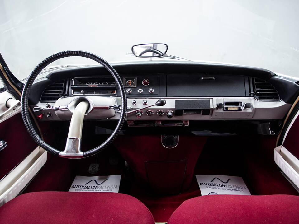 Imagen 11/34 de Citroën ID 19 (1966)