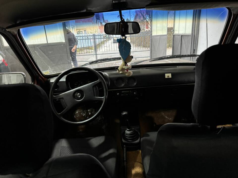 Bild 8/8 von Opel Kadett 1,2 (1979)