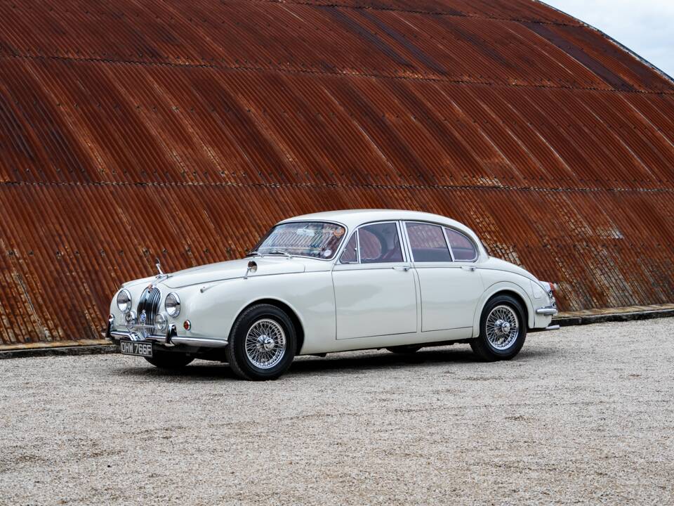 Bild 1/51 von Jaguar 240 (1968)