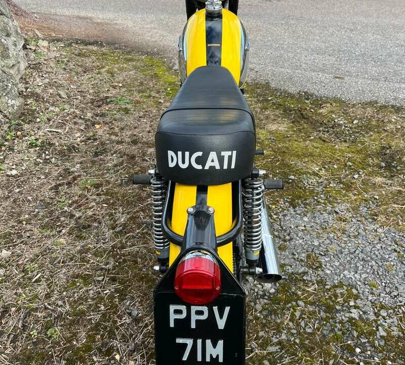 Afbeelding 14/21 van Ducati DUMMY (1974)