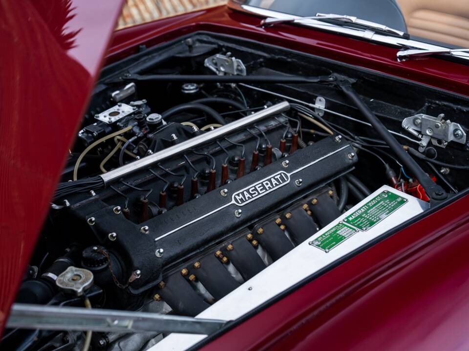 Image 39/51 of Maserati 3500 GTI Spyder Vignale (1963)