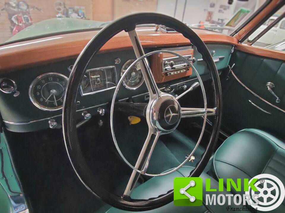 Immagine 6/10 di Mercedes-Benz 220 Cabriolet A (1954)