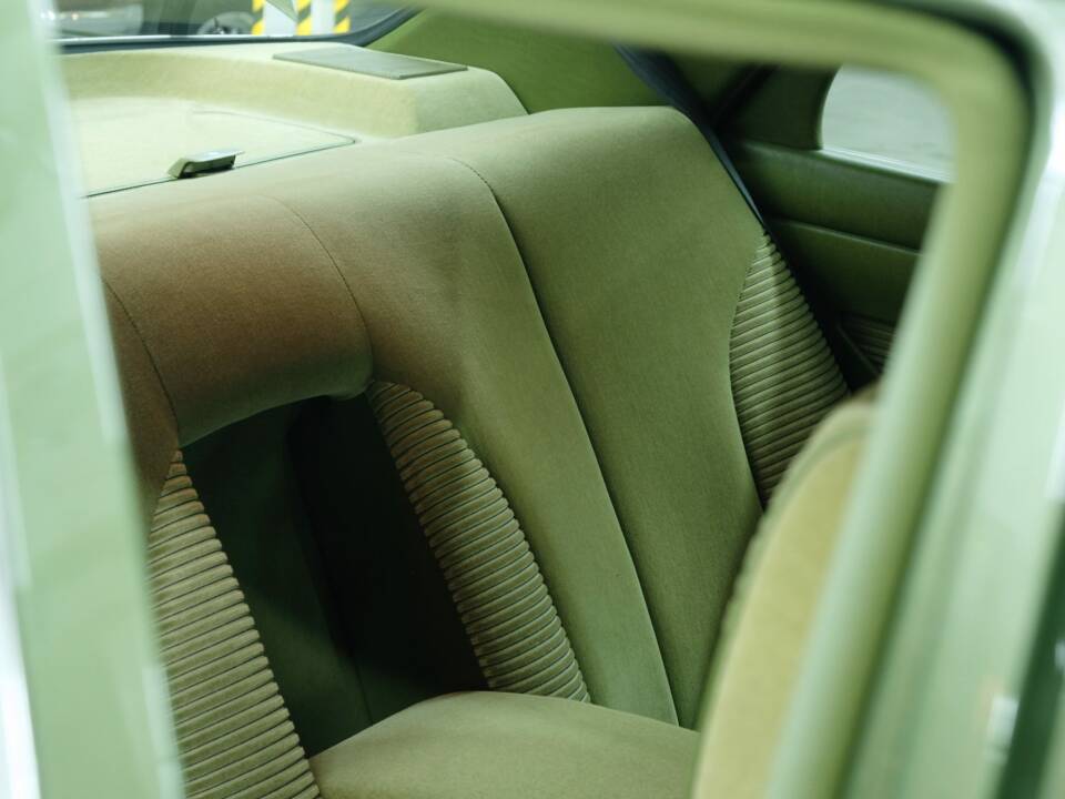 Bild 14/50 von Mercedes-Benz 500 SE (1982)
