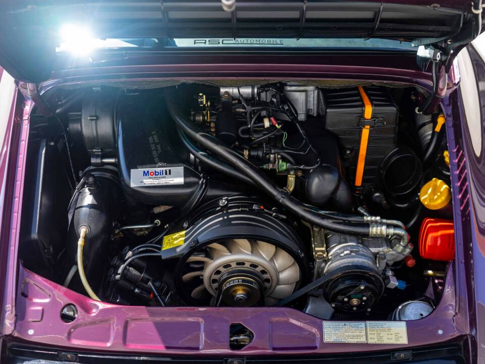 Image 16/46 of Porsche 911 Carrera 4 (1992)