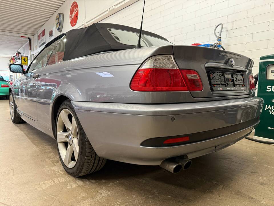 Image 11/19 of BMW 330Ci (2003)