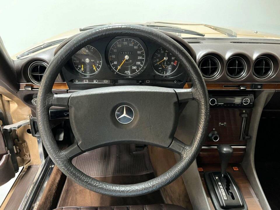 Afbeelding 10/15 van Mercedes-Benz 280 SL (1980)