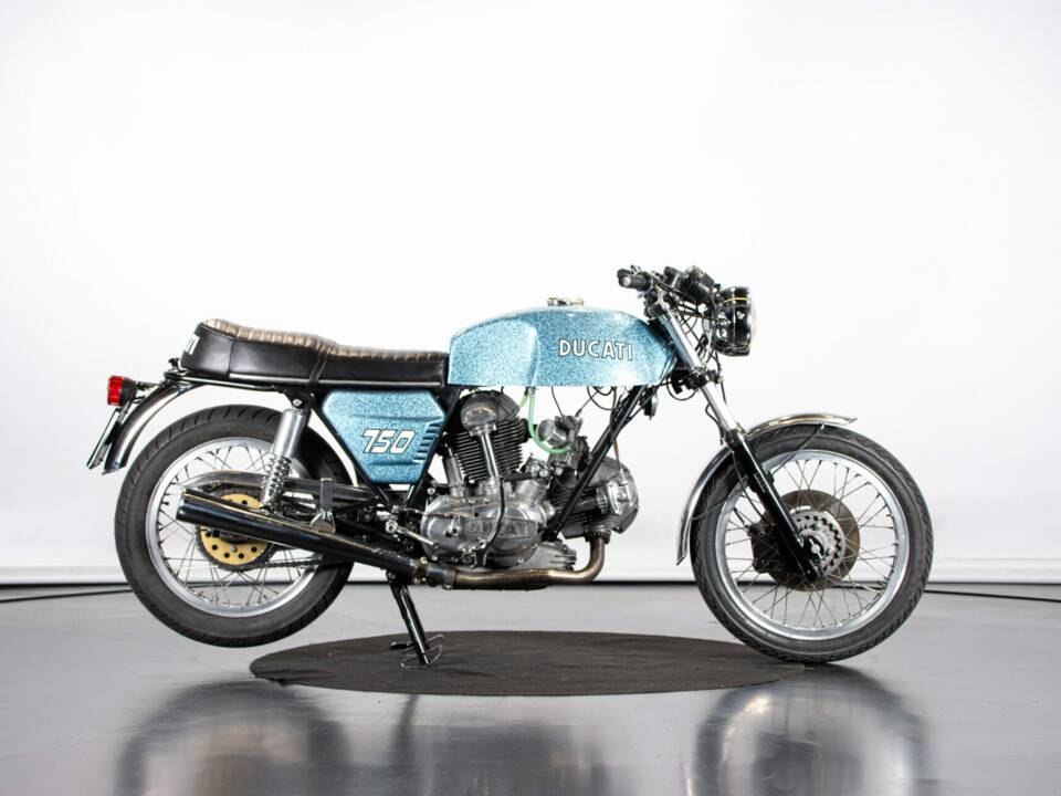 Image 5/50 of Ducati 750 GT (1972)