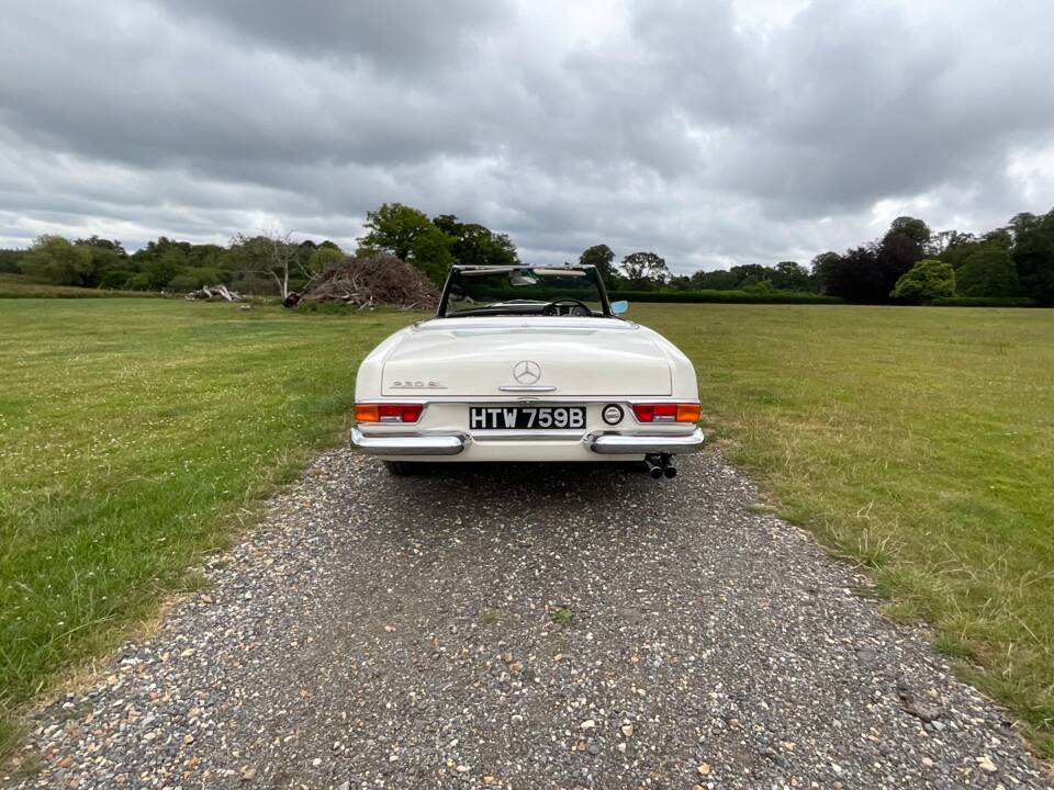 Image 6/37 of Mercedes-Benz 230 SL (1964)