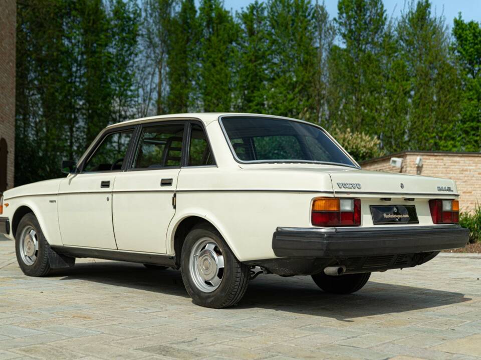 Bild 6/50 von Volvo 240 Diesel (1982)
