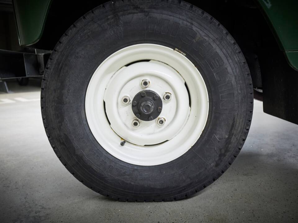 Bild 45/87 von Land Rover 88 (1972)