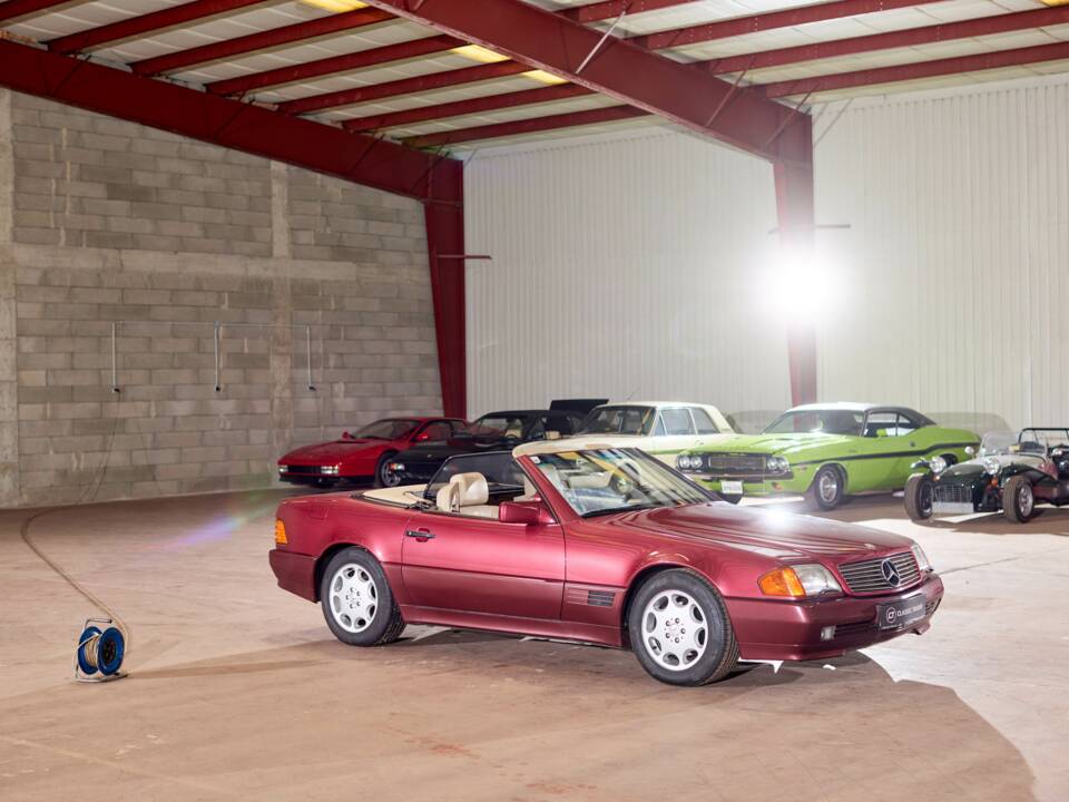 Image 15/43 of Mercedes-Benz 500 SL (1992)