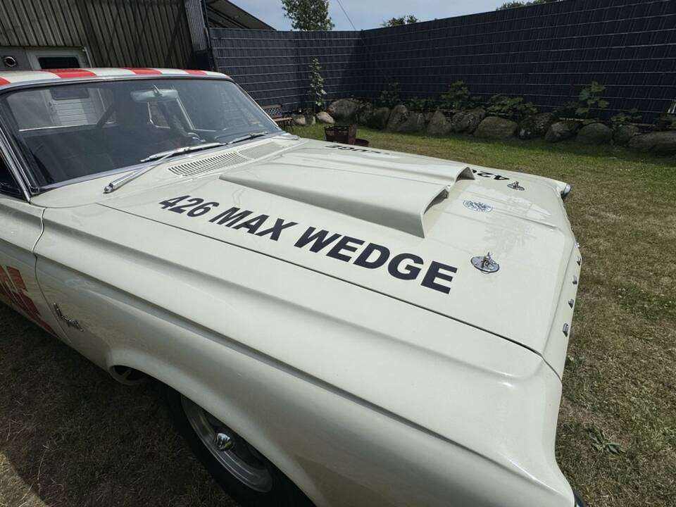 Bild 4/8 von Plymouth Savoy Coupé (1963)