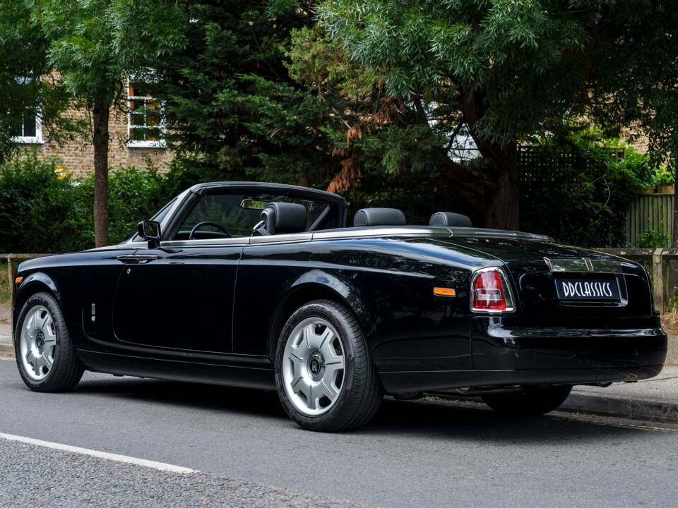 Image 6/35 of Rolls-Royce Phantom DHC (2008)