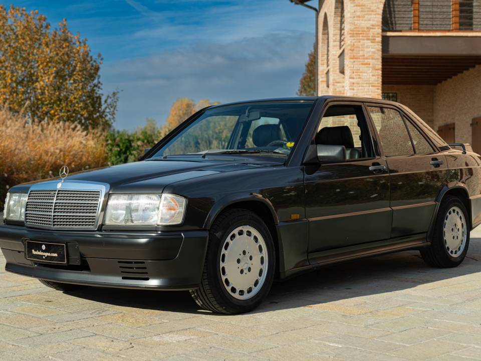 1990 | Mercedes-Benz 190 E 2.5-16