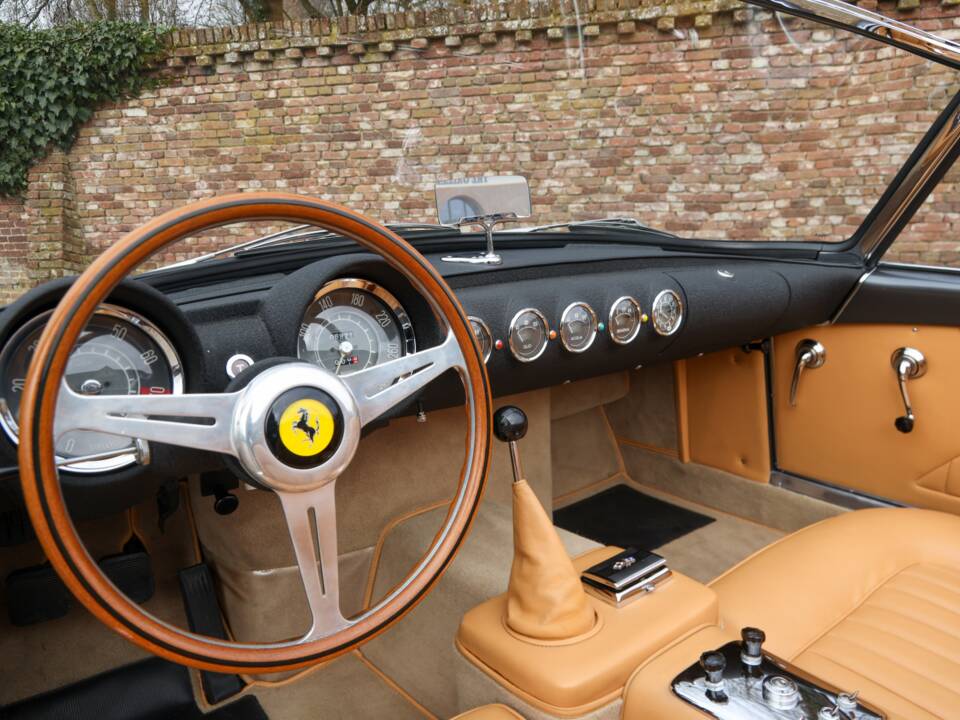 Bild 19/50 von Ferrari 250 GT Cabriolet Pininfarina (1959)