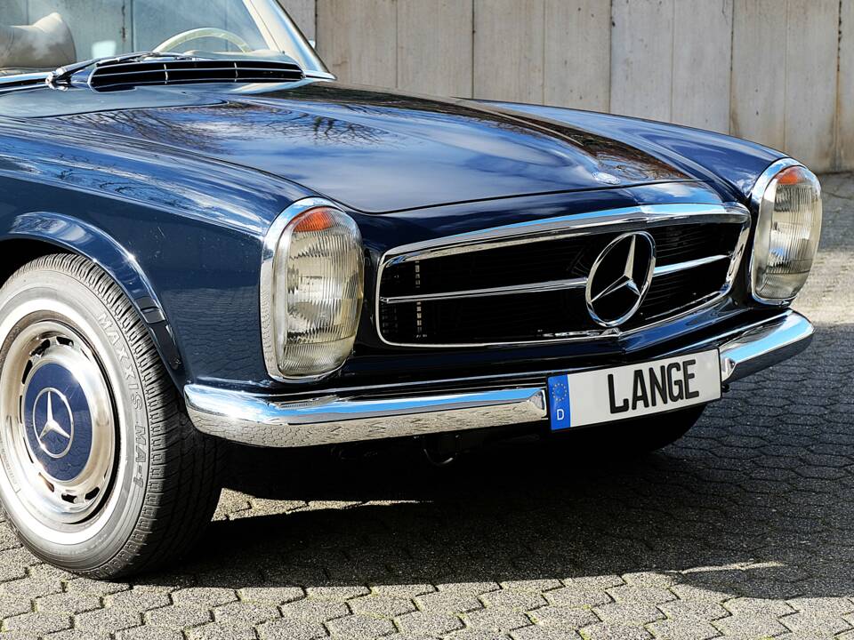 Immagine 5/66 di Mercedes-Benz 280 SL (1969)
