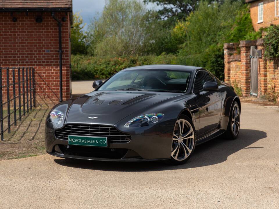 Bild 79/79 von Aston Martin V12 Vantage (2011)