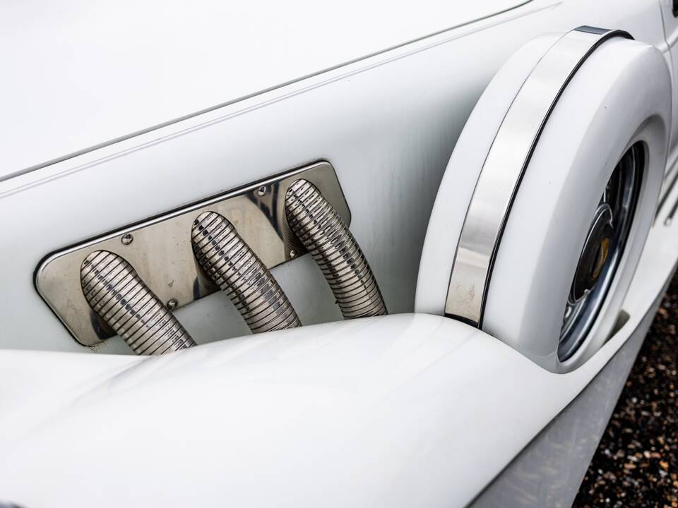 Image 19/50 of CMC Tiffany (1988)