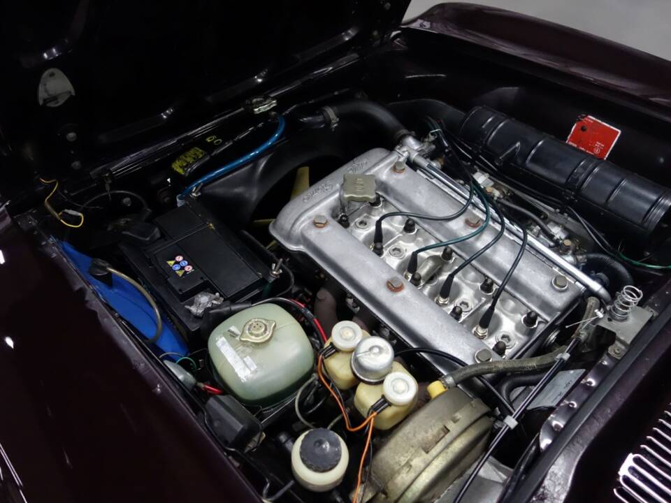 Bild 37/60 von Alfa Romeo Giulia GT 1300 Junior (1975)