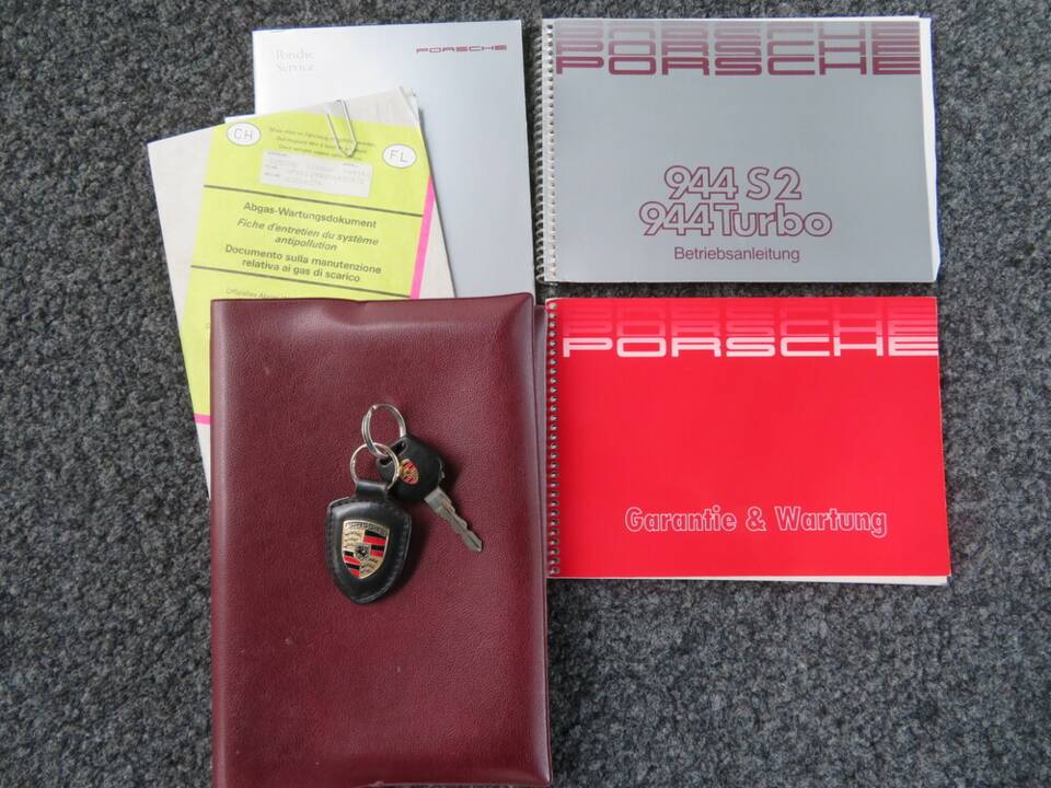 Image 18/18 de Porsche 944 S2 (1990)