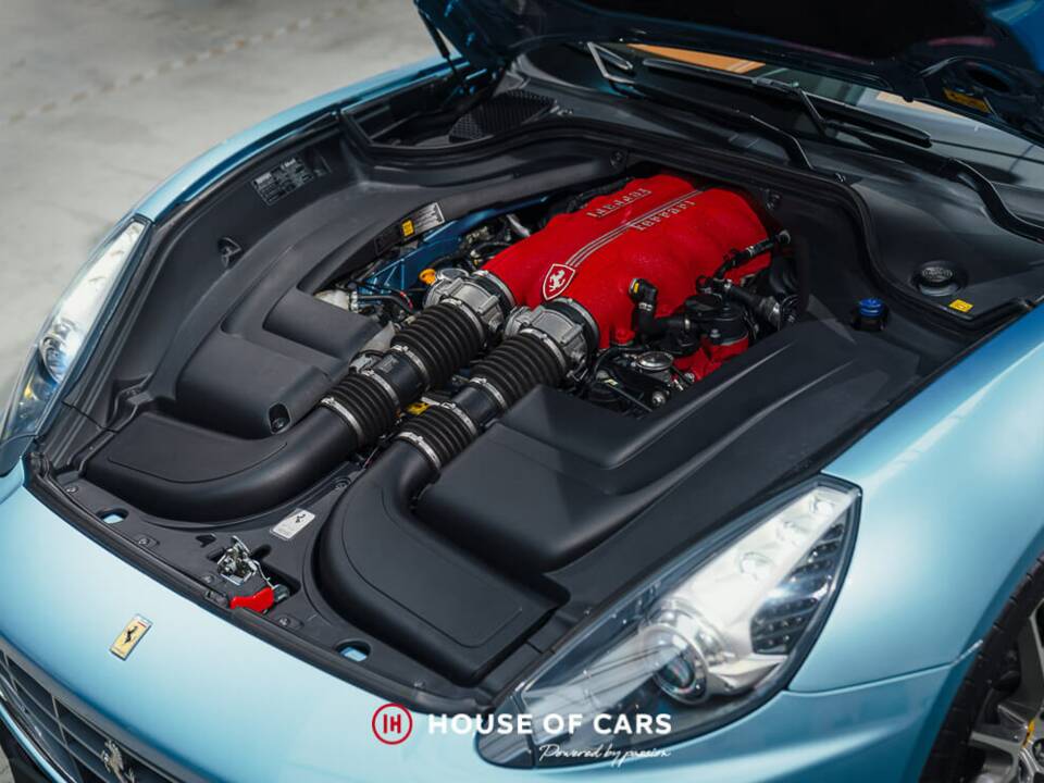 Image 12/25 of Ferrari California 30 (2012)