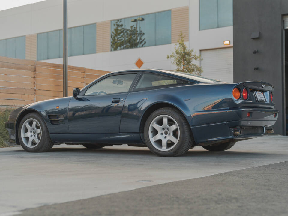 Image 12/67 of Aston Martin V8 Vantage V550 (1996)