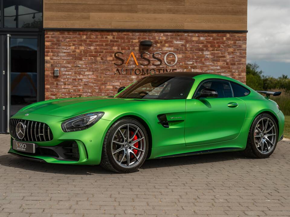 Image 1/67 of Mercedes-AMG GT-R (2018)