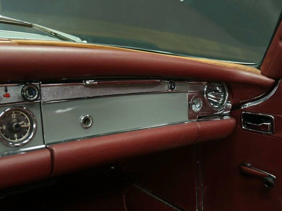 Bild 19/50 von Mercedes-Benz 250 SE (1968)