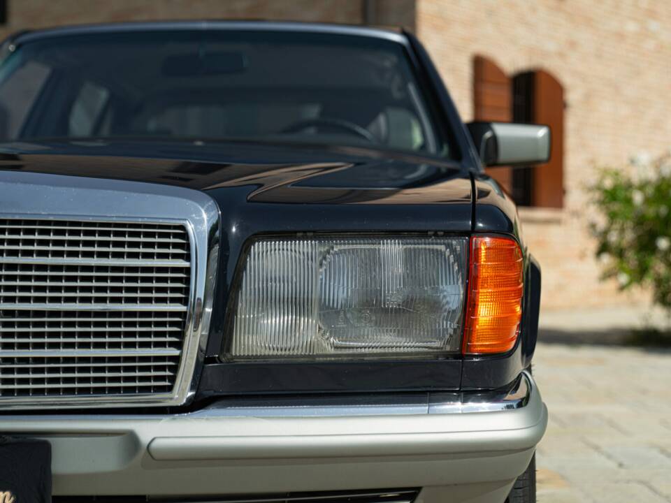 Image 20/50 of Mercedes-Benz 500 SEL (1985)