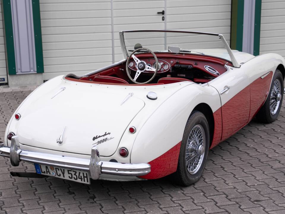 Image 29/72 de Austin-Healey 3000 Mk II (BJ7) (1962)