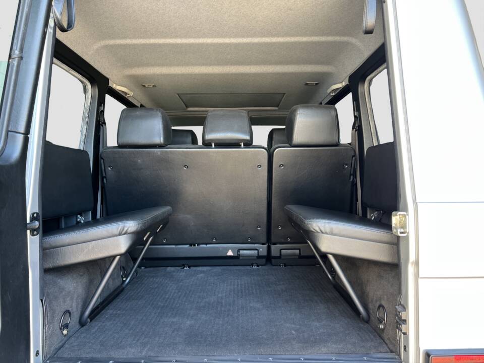 Bild 23/23 von Mercedes-Benz G 55 AMG (lang) (2000)